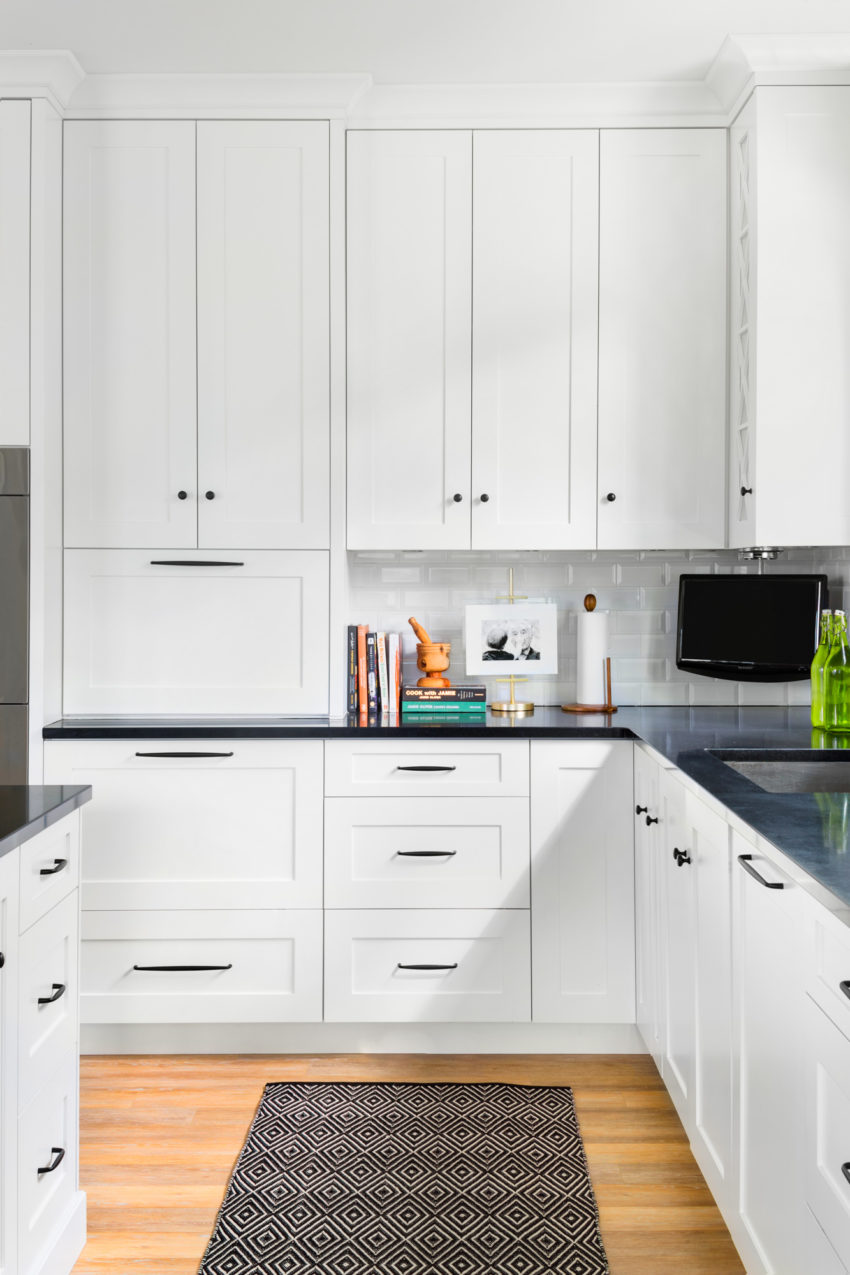 White Kitchen | Black Hardware | White Shaker Cabinets